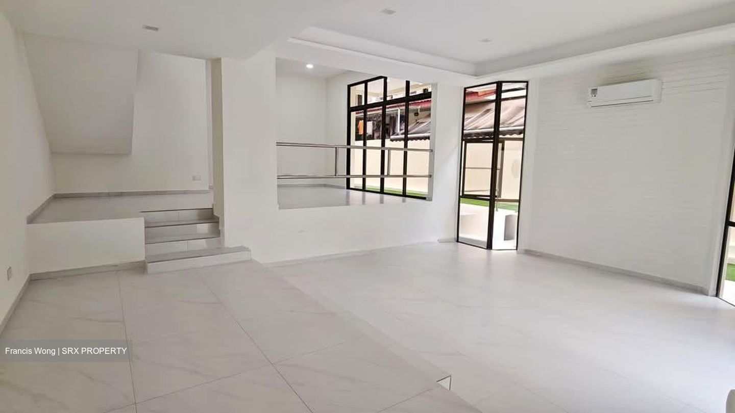 Sommerville Road (D13), Semi-Detached #595044521